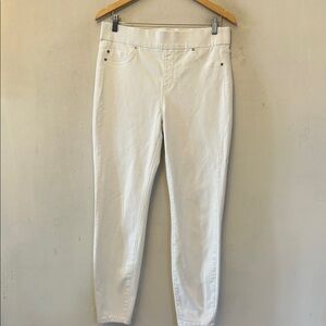 Liverpool Women's White Pull on Jeans Size 8 EUC